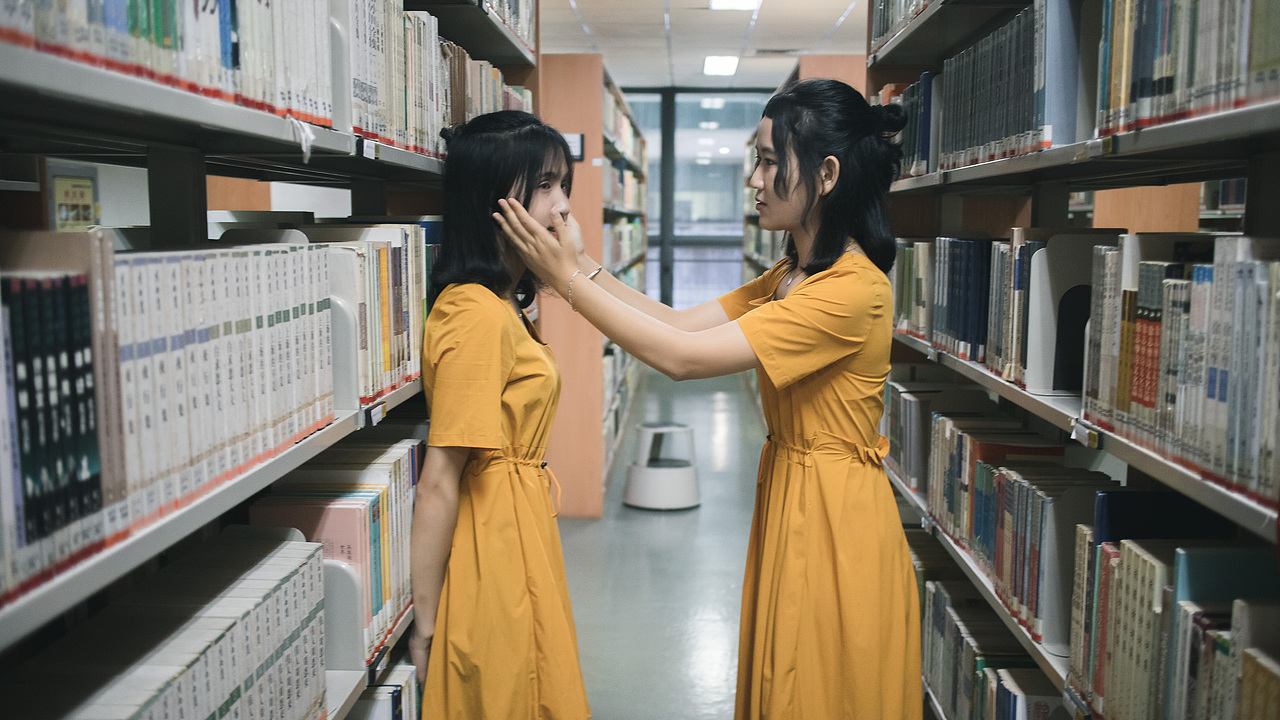大学校园闺蜜照（图ZMTc2MzEyNjgw） - 人像摄影 - 站酷设计师mm同学原创素材 - 站酷ZCOOL