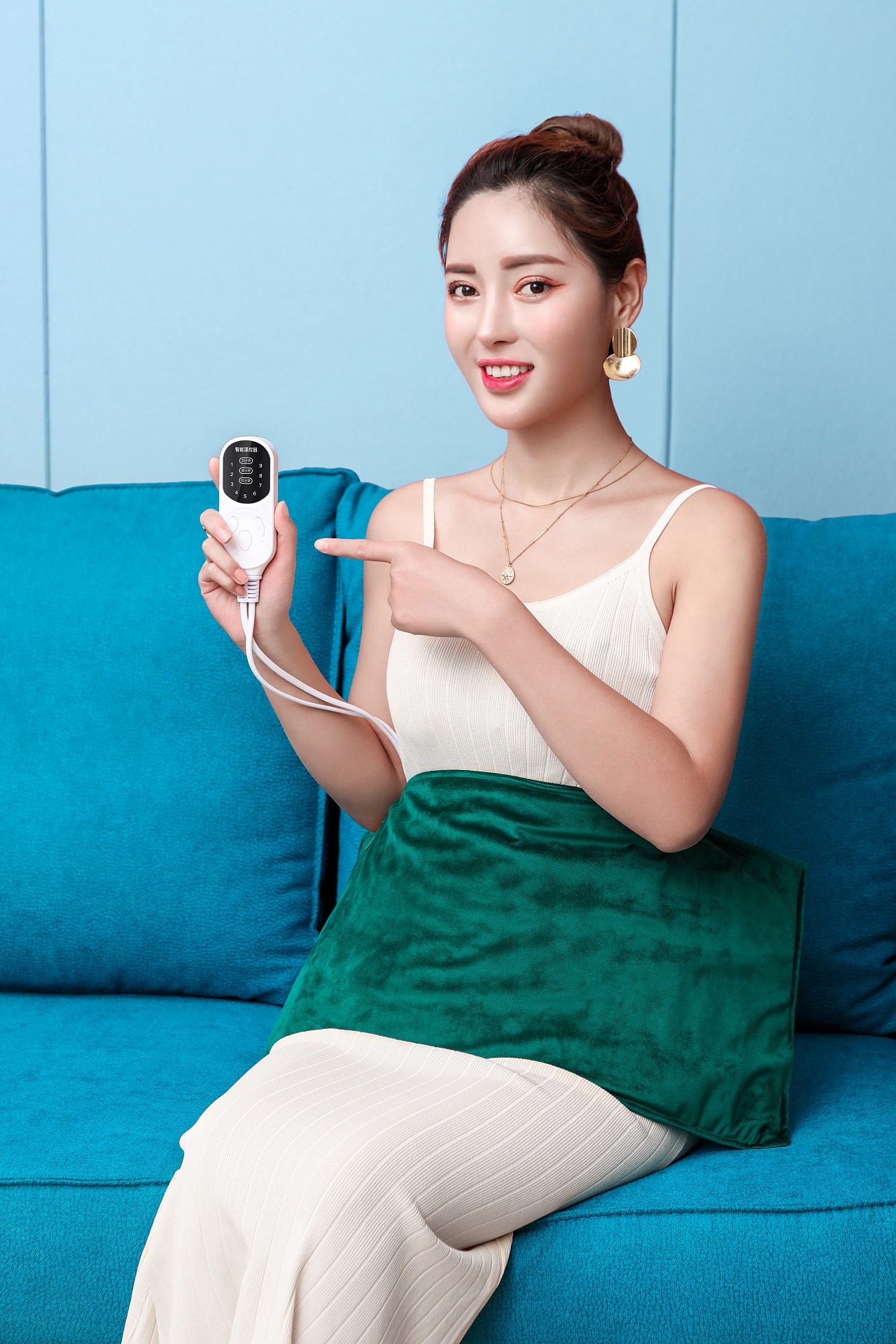 盐袋拍摄模特图|摄影|产品|摄影师曹琦 - 原创作品 - 站酷 (zcool)