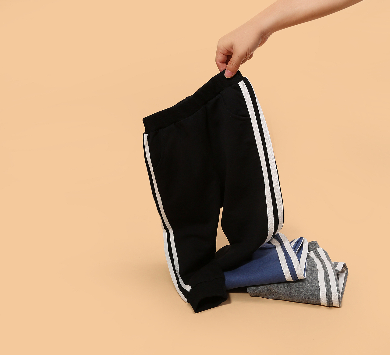 儿童卫裤造型图（图ZMjIxODAzMTQ0） - 产品摄影 - 站酷设计师标点视觉摄影原创素材 - 站酷ZCOOL