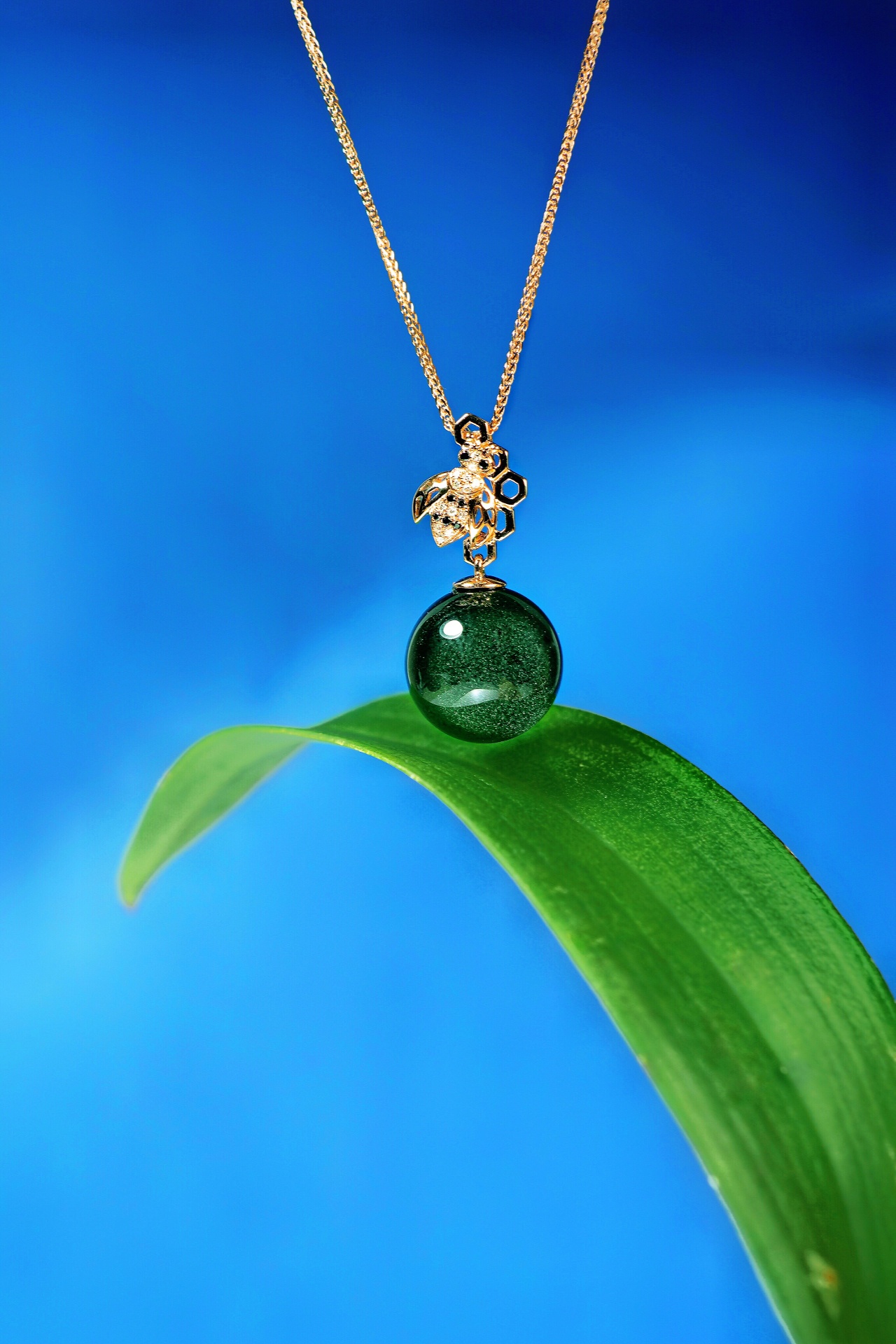 绿幽灵圆珠蜜蜂吊坠灵趣