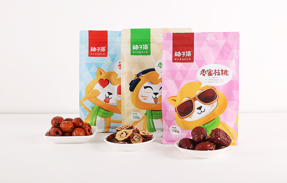 柚子猫零食（图ZMTY1MjUwMDMy） - 包装 - 站酷设计师山也品牌设计原创素材 - 站酷ZCOOL