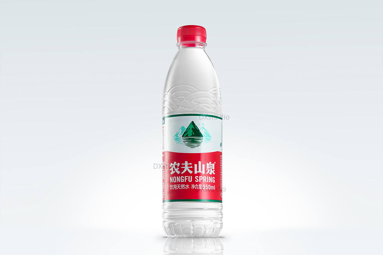 个人练习 | 这是一瓶价值10万的农夫山泉！（开玩笑）（图ZMjcxNzY4NjI4） - 产品摄影 - 站酷设计师不会拍片的奶茶原创素材 - 站酷ZCOOL