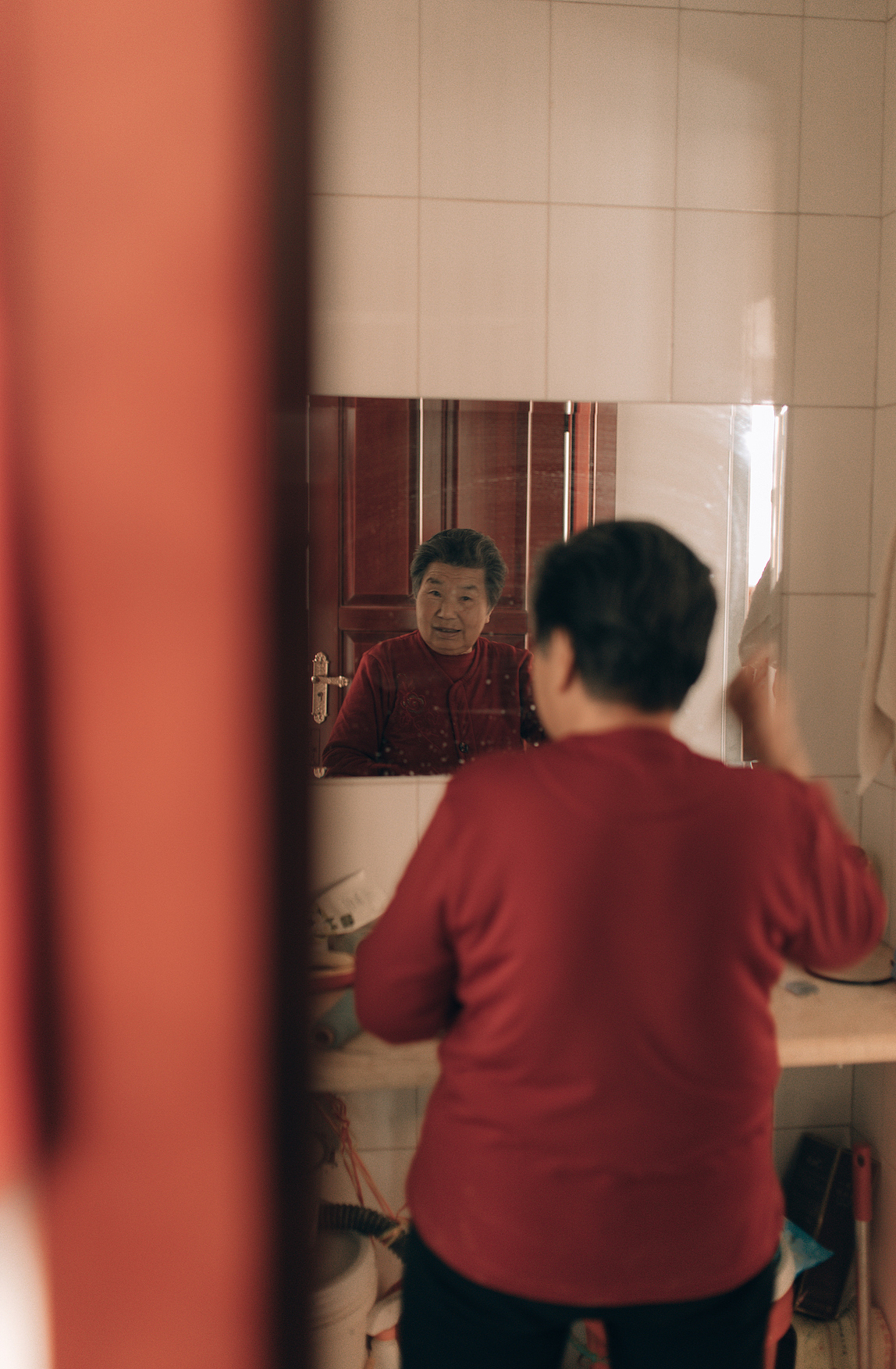 【光意·家庭纪实老人篇】我欠“她”的不只是一张照片