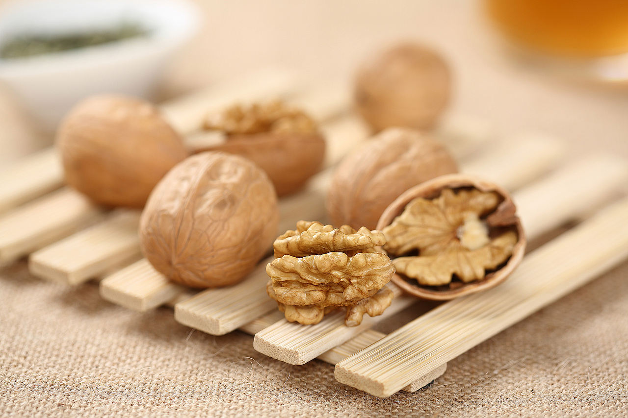 坚果（图ZMjU1MDg3NDUy） - 美食摄影 - 站酷设计师摄影师平头原创素材 - 站酷ZCOOL