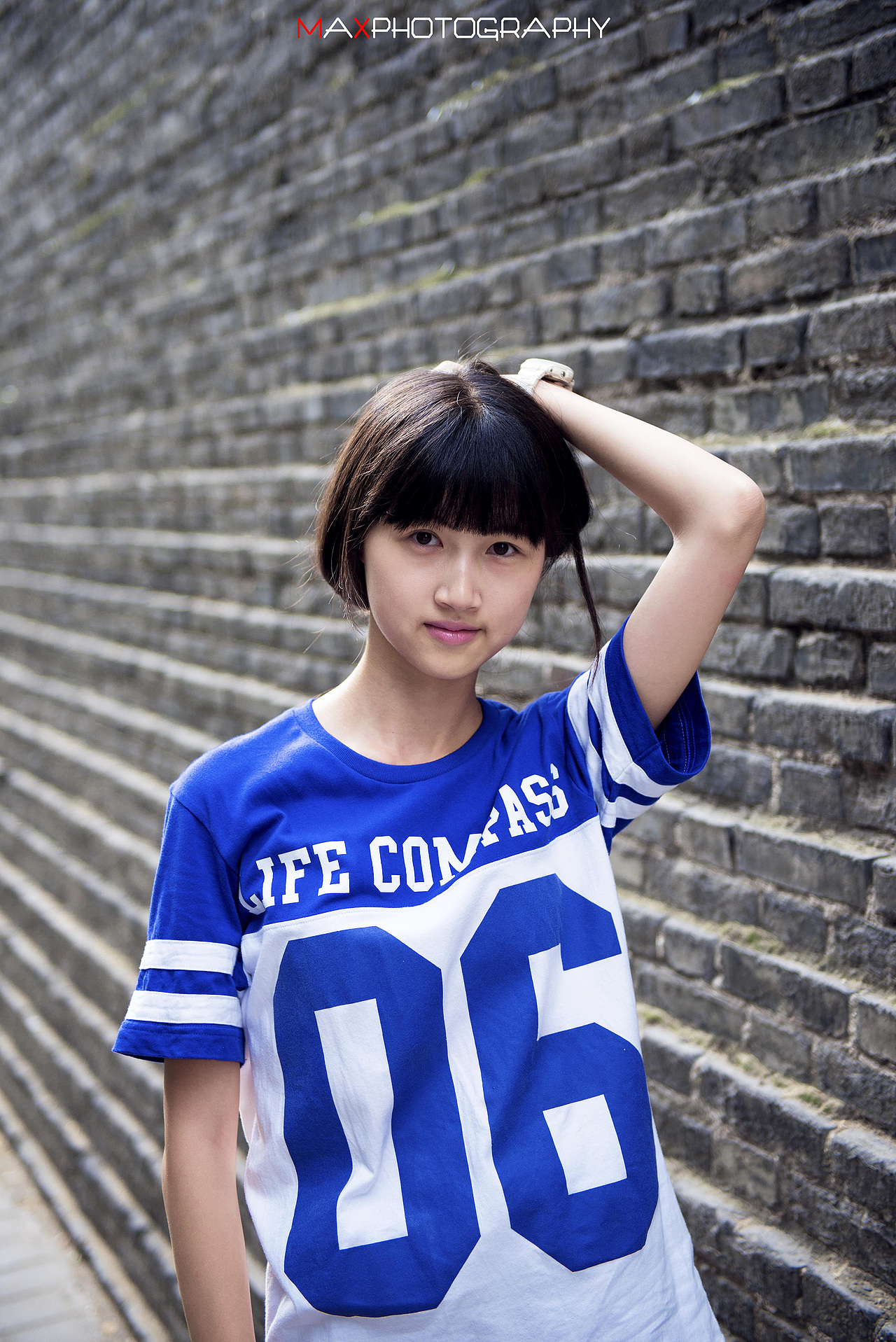 拍照就是拍照老城墙下的十八岁