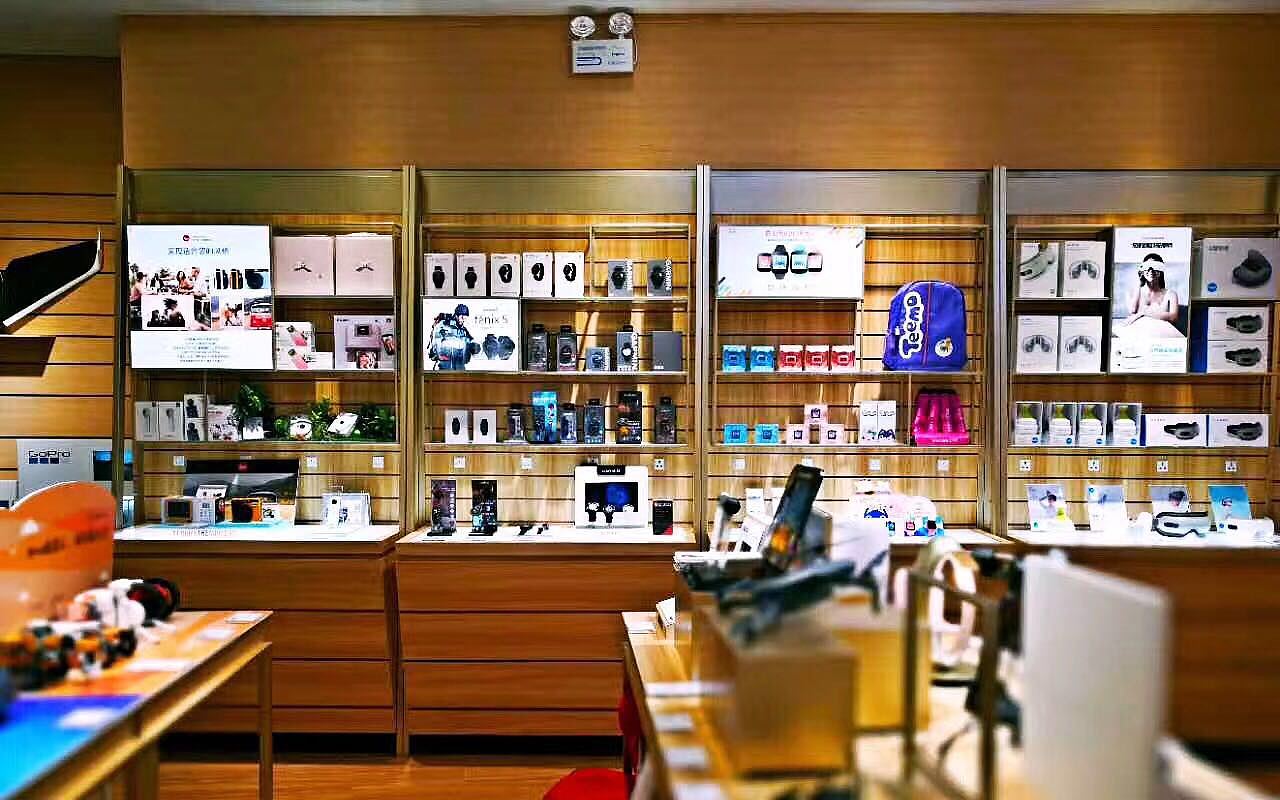 数码潮牌产品陈列