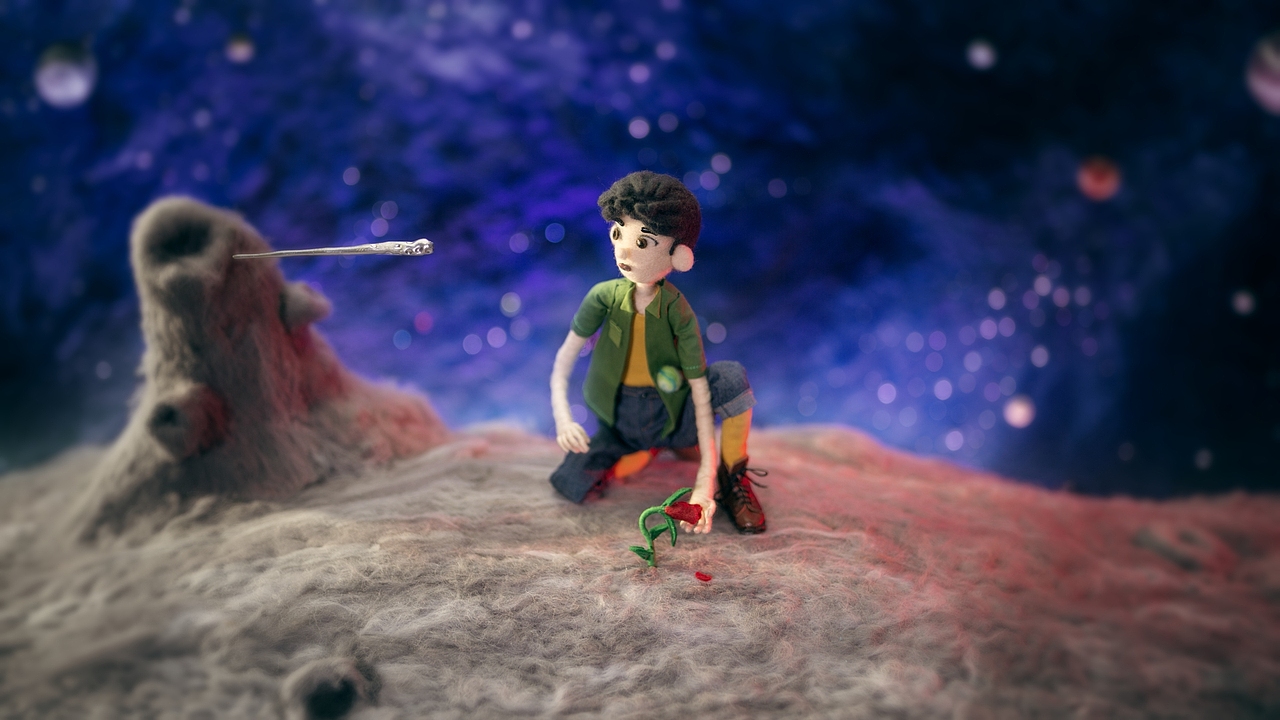 公益定格动画短片《乌云下方的玫红星丘》