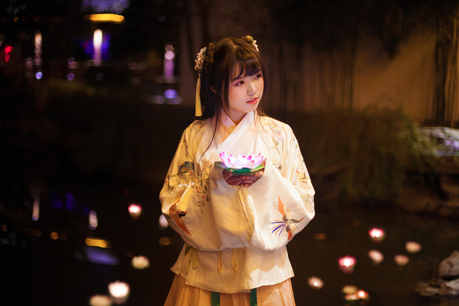 静夜水灯·端午（图ZNTA4MzMxMDA=） - 人像摄影 - 站酷设计师夏夜vision原创素材 - 站酷ZCOOL