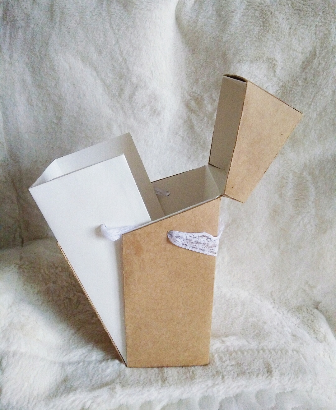 纸盒机器人废物利用,纸盒废物利用纸箱,纸盒废物利用_大山谷图库