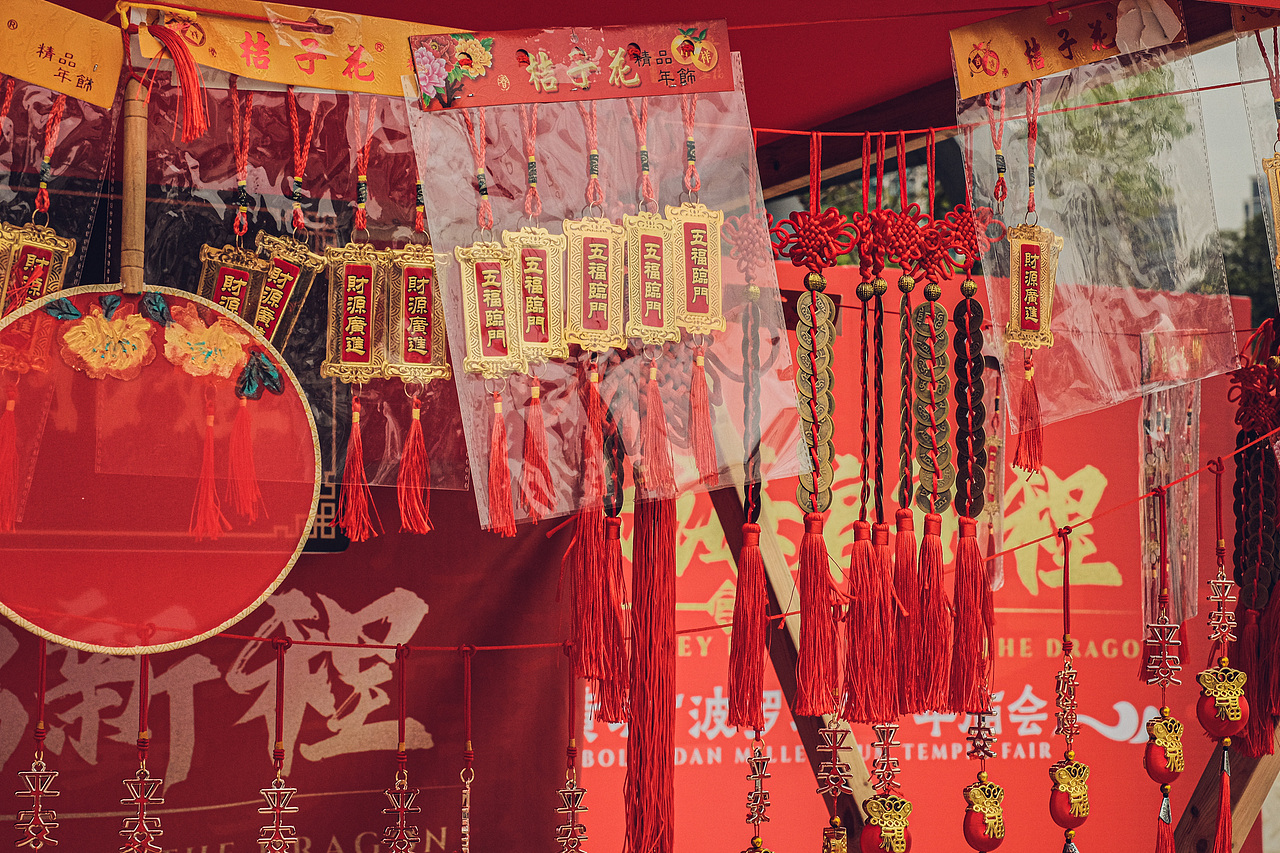 【城市街拍VOL.09】广府文化波罗诞（图ZMzY0OTEzMDU2） - 人文/纪实摄影 - 站酷设计师阿蚁街头摄影原创素材 - 站酷ZCOOL