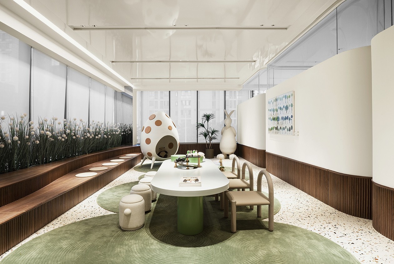 水上的白色花园--超现实主义咖啡馆打造城市记忆封面