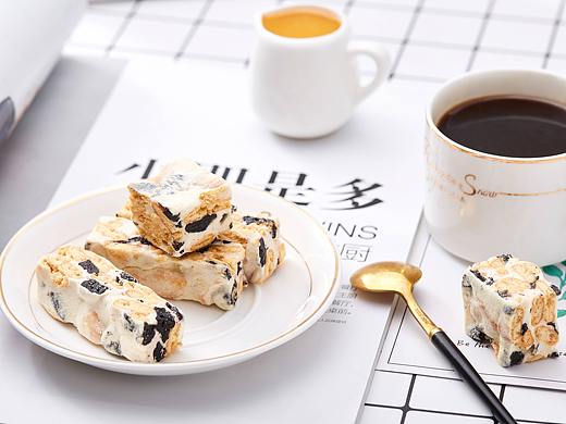 泰丰斋雪花酥 · 粉红创意小场景（个人主页-ZMzc1NzY4NDQ=） - 产品摄影 - 站酷设计师Eaton先生原创素材 - 站酷ZCOOL