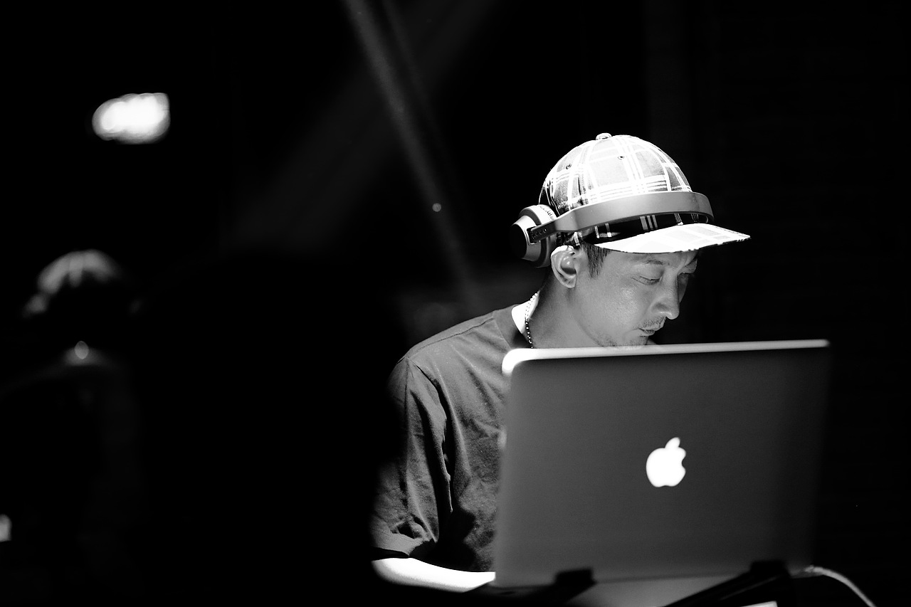 李灿森samleeakadjbecareful