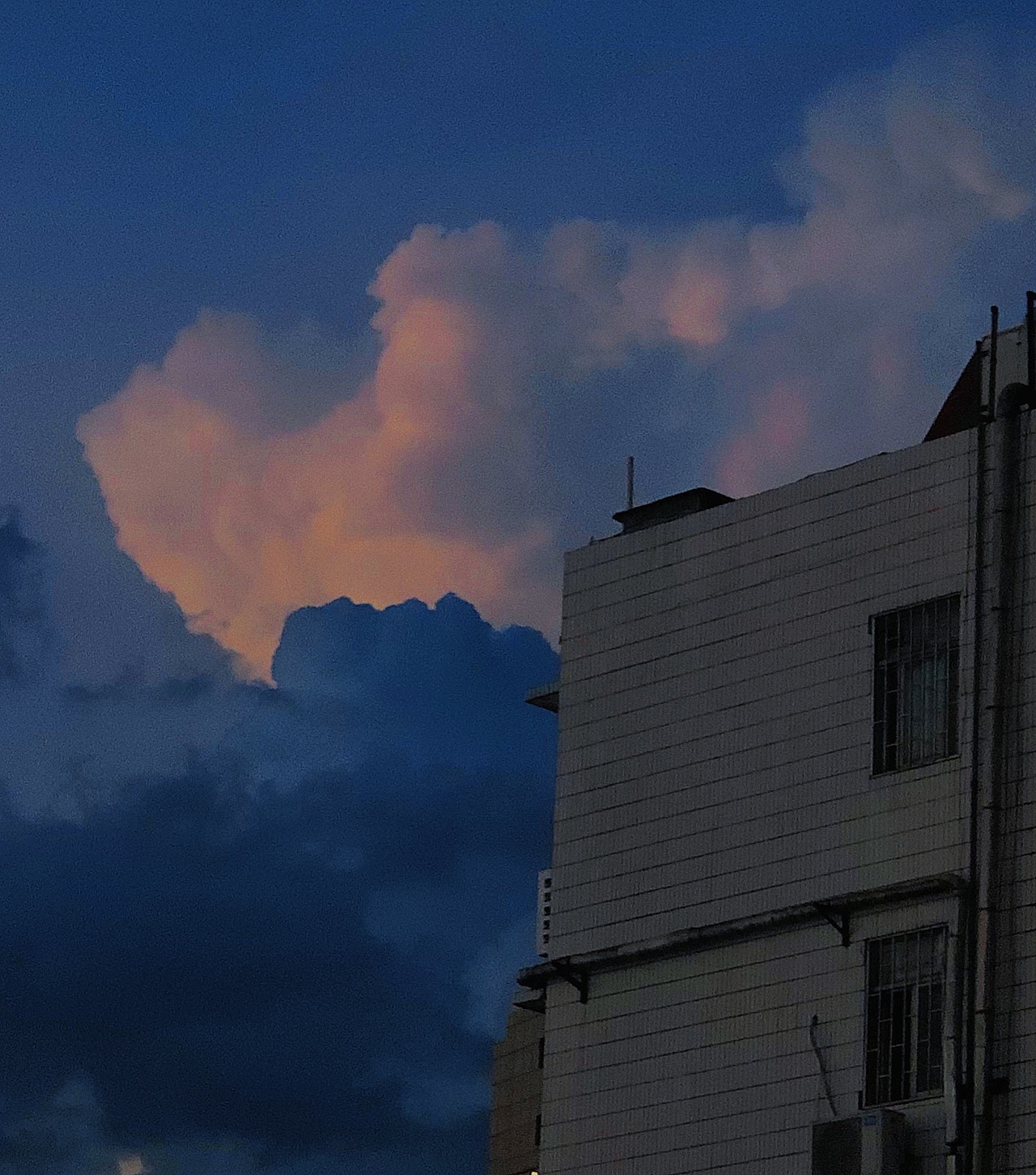 风暴来临前（图ZMjU1MjIyNzI0） - 环境/建筑摄影 - 站酷设计师ABCD选E原创素材 - 站酷ZCOOL