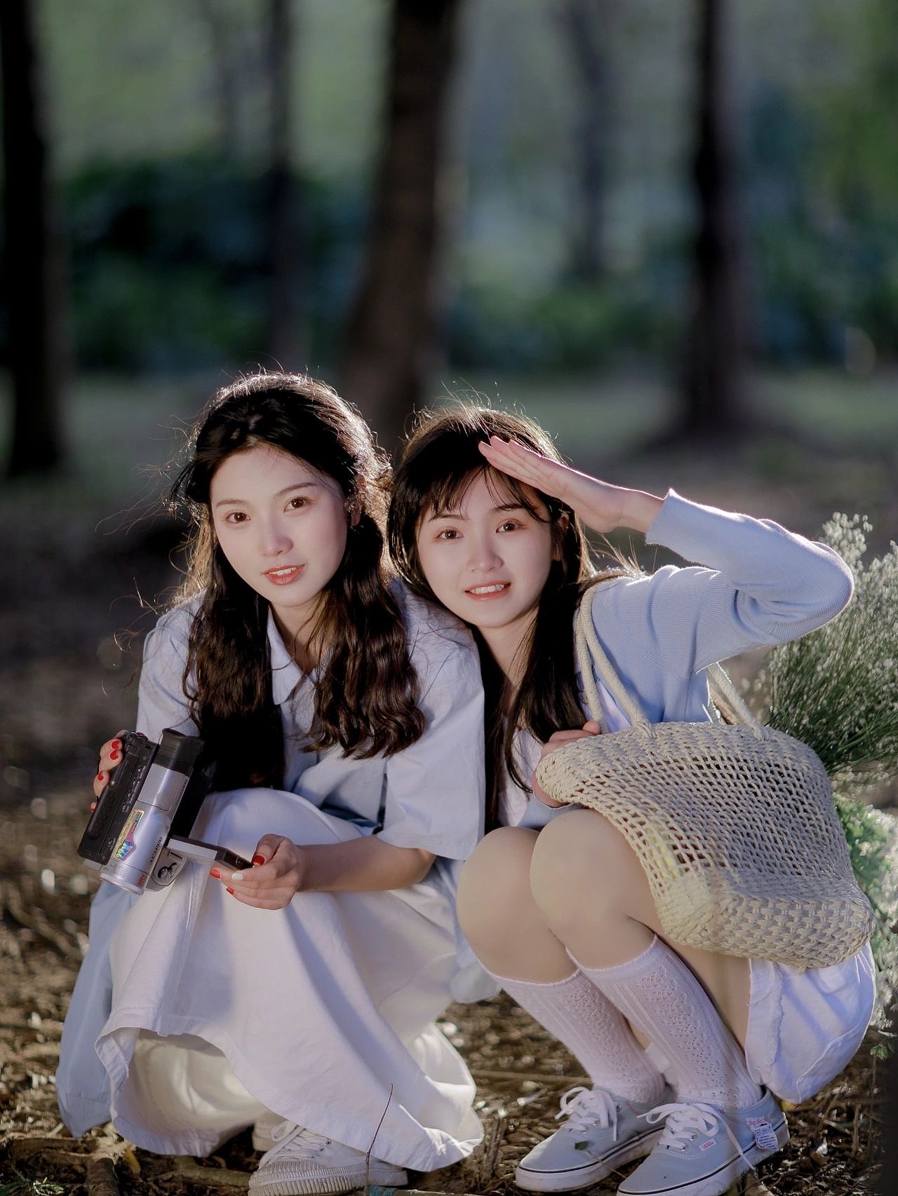 闺蜜写真（图ZMjkxMjM2NjY4） - 人像摄影 - 站酷设计师三山静晓原创素材 - 站酷ZCOOL