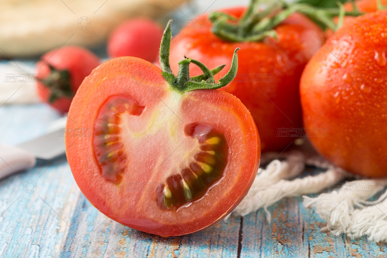 西红柿如何切，怎样切块和切片？教你正确方法，西红柿完整不流汁_番茄