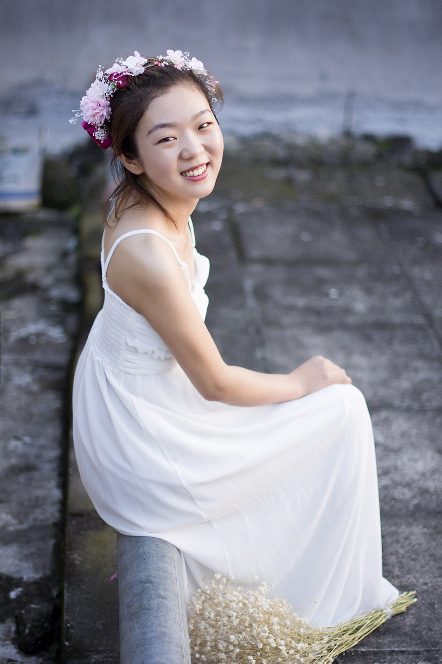 花与少女（图ZNTI4MzM4NzI=） - 人像摄影 - 站酷设计师465739788原创素材 - 站酷ZCOOL