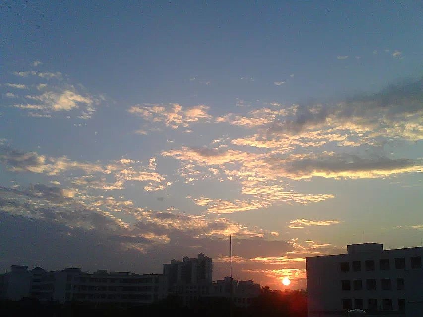 天空之境（二）——天空摄影手机摄影（图ZMTU5MDQ4NTA0） - 风光摄影 - 站酷设计师文二毛原创素材 - 站酷ZCOOL