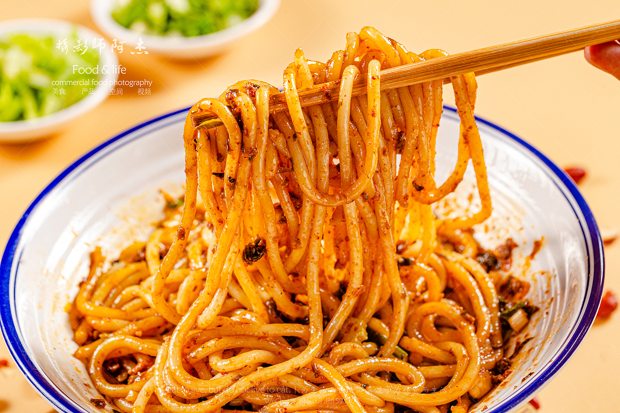 云南铜锅米线拍摄（图ZMjc2MjQ2MDI4） - 美食摄影 - 站酷设计师成都美食摄影阿杰原创素材 - 站酷ZCOOL
