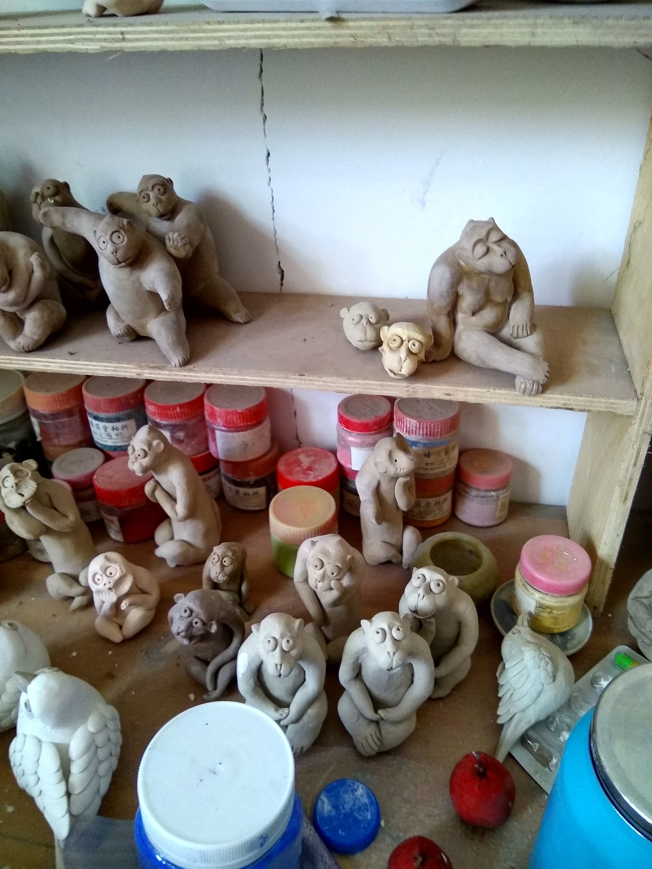 猴子纯手工陶泥雕塑原创设计