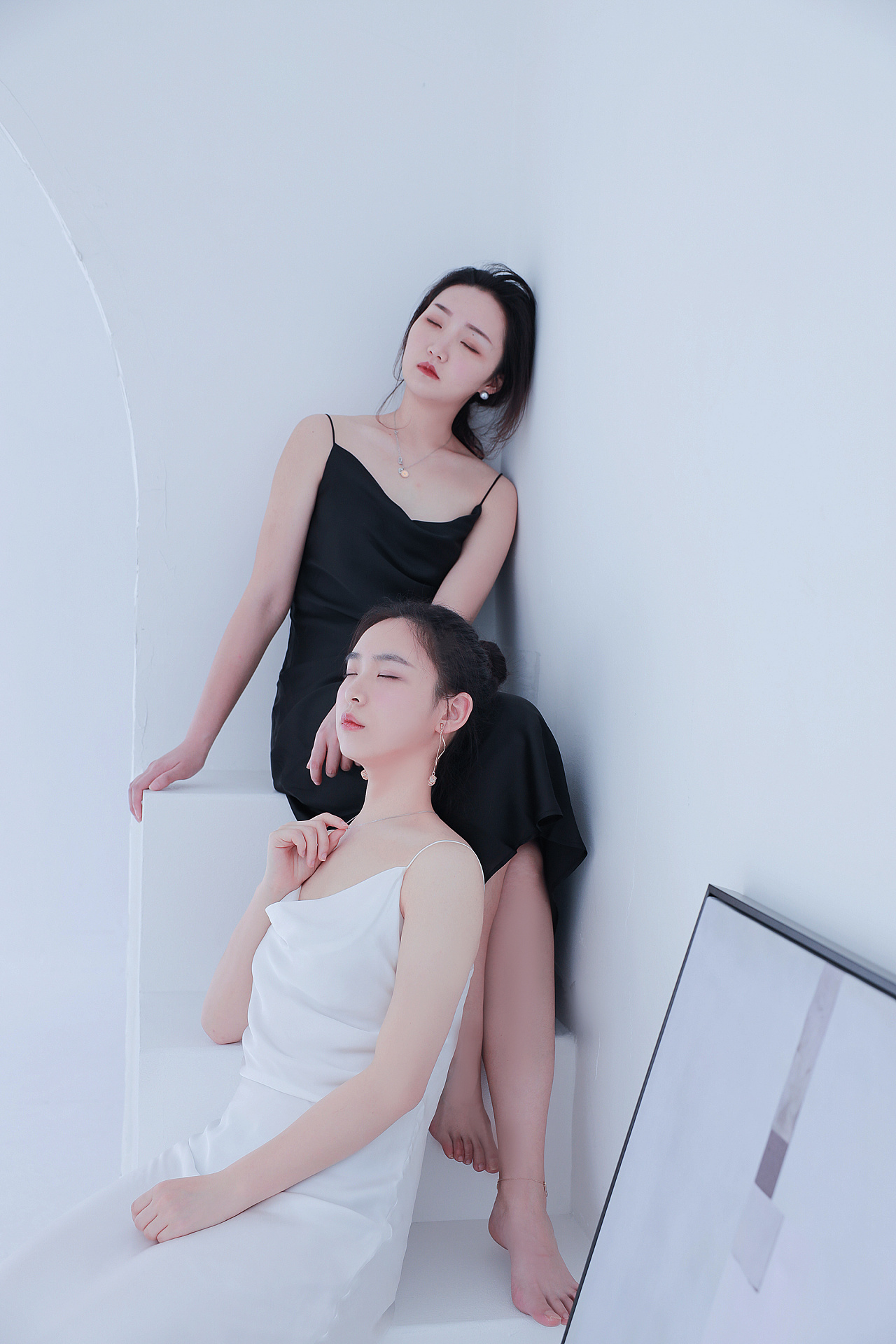 两生花极简清新风格闺蜜写真