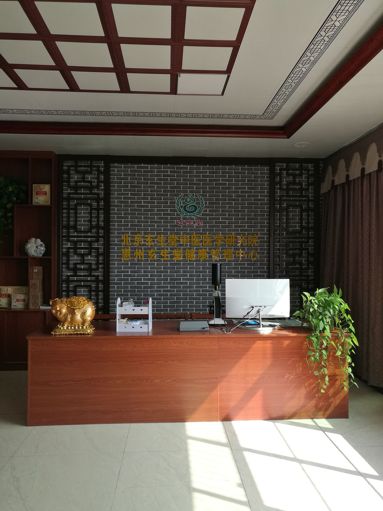 养生馆室内广告装饰设计制作/油画布喷绘装裱