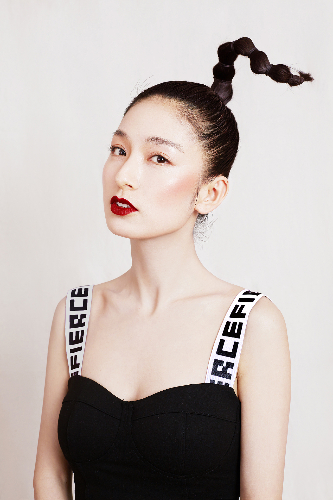 人像修图（图ZMjA5NjI4Njcy） - 修图/后期 - 站酷设计师Z13197402原创素材 - 站酷ZCOOL