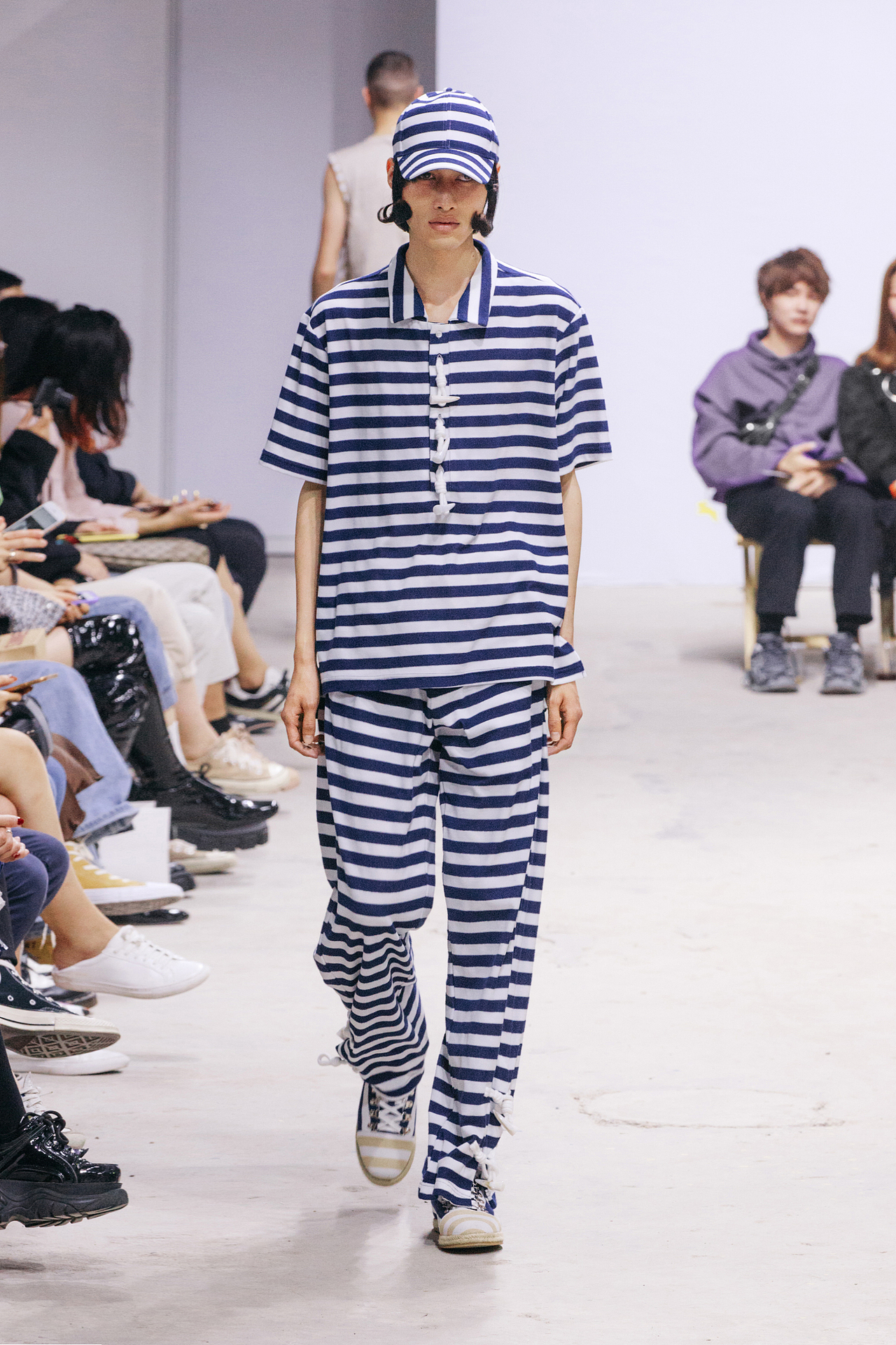 秀场 | GARÇON BY GÇOGCN 2019S/S 秀场拍摄（图ZMjQyNTY5OTcy） - 时尚/艺术摄影 - 站酷设计师阿寇原创素材 - 站酷ZCOOL