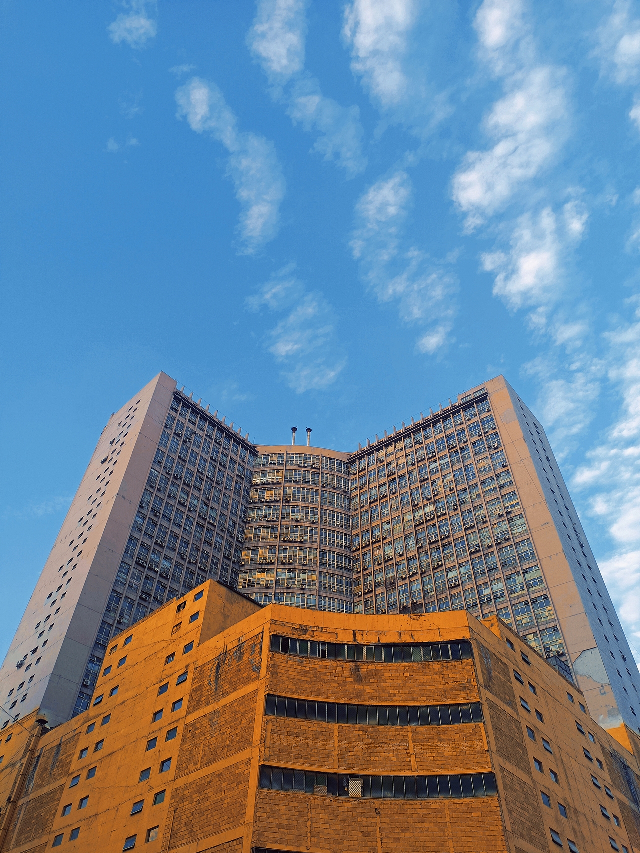 摩登时代（图ZMjU2NDM4MjY0） - 环境/建筑摄影 - 站酷设计师热雪Z原创素材 - 站酷ZCOOL