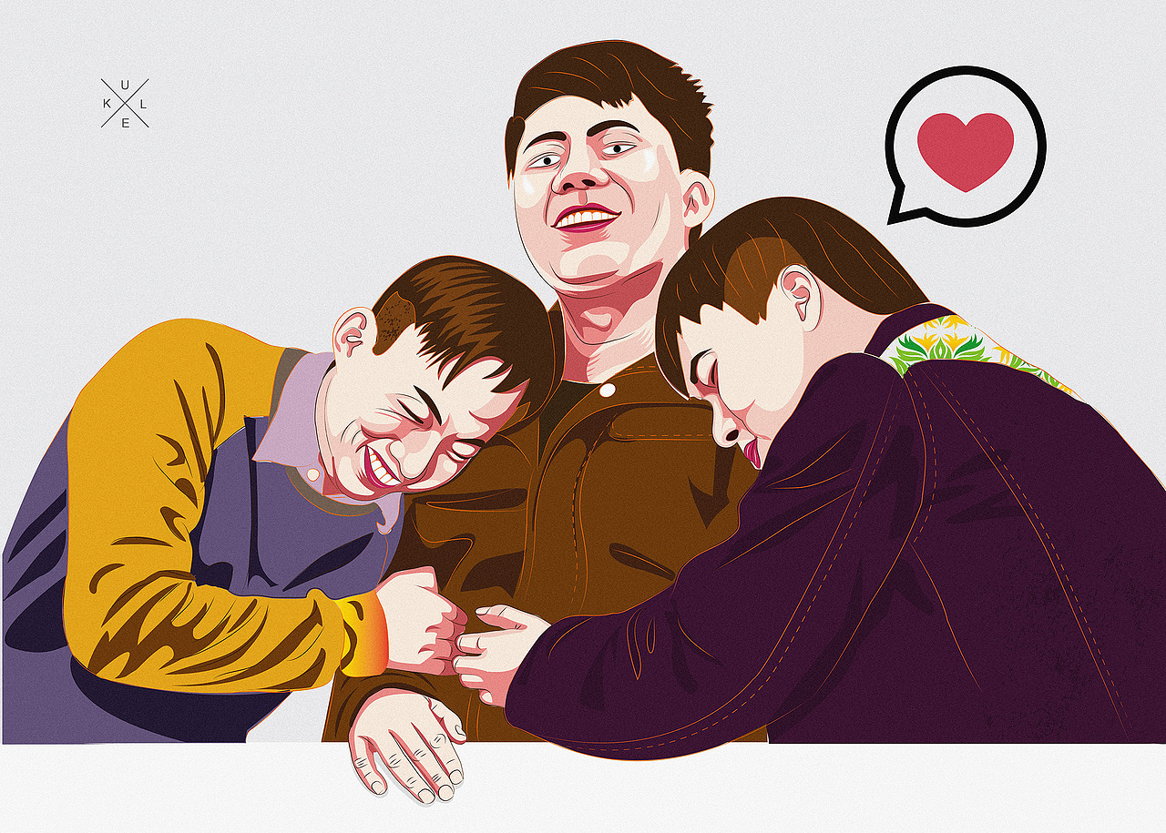 15公司办年会的时候,他们抱在一起,表情佷搞笑,有一种好基友一辈子的