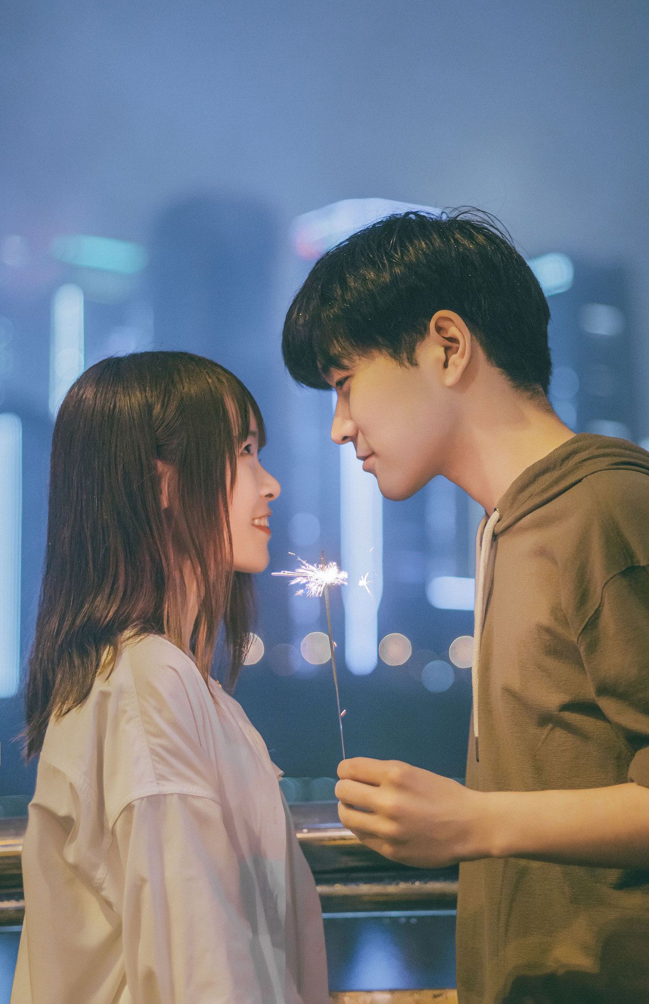 想和你在雨中跳舞（图ZMTIwNzQ0NjI0） - 人像摄影 - 站酷设计师银儿漂漂原创素材 - 站酷ZCOOL