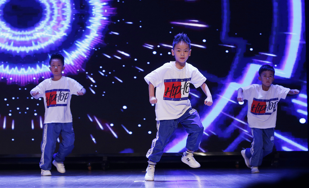 南京Kids Family少儿街舞｜8周年公演｜2018.12.16纪实（图ZMTM5ODY2NzMy） - 人文/纪实摄影 - 站酷设计师KidsFamily街舞原创素材 - 站酷ZCOOL