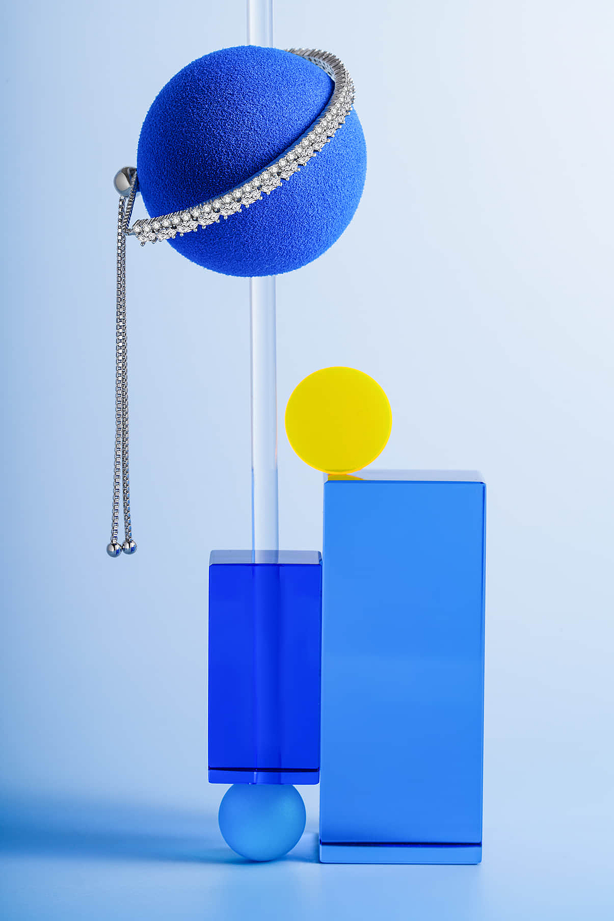 简约创意珠宝场景摄影