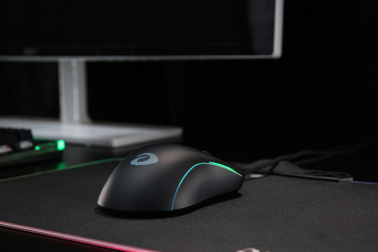 达尔优游戏电竞轻量化鼠标（图ZMjExNjEyMzk2） - 产品摄影 - 站酷设计师陈1234原创素材 - 站酷ZCOOL