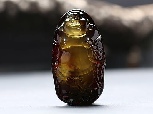郑州珠宝摄影 琥珀蜜蜡佛公 弥勒佛吊坠