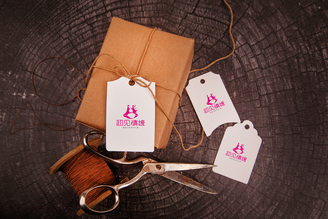 初见情缘logo设计 标志设计 婚介公司标志设计