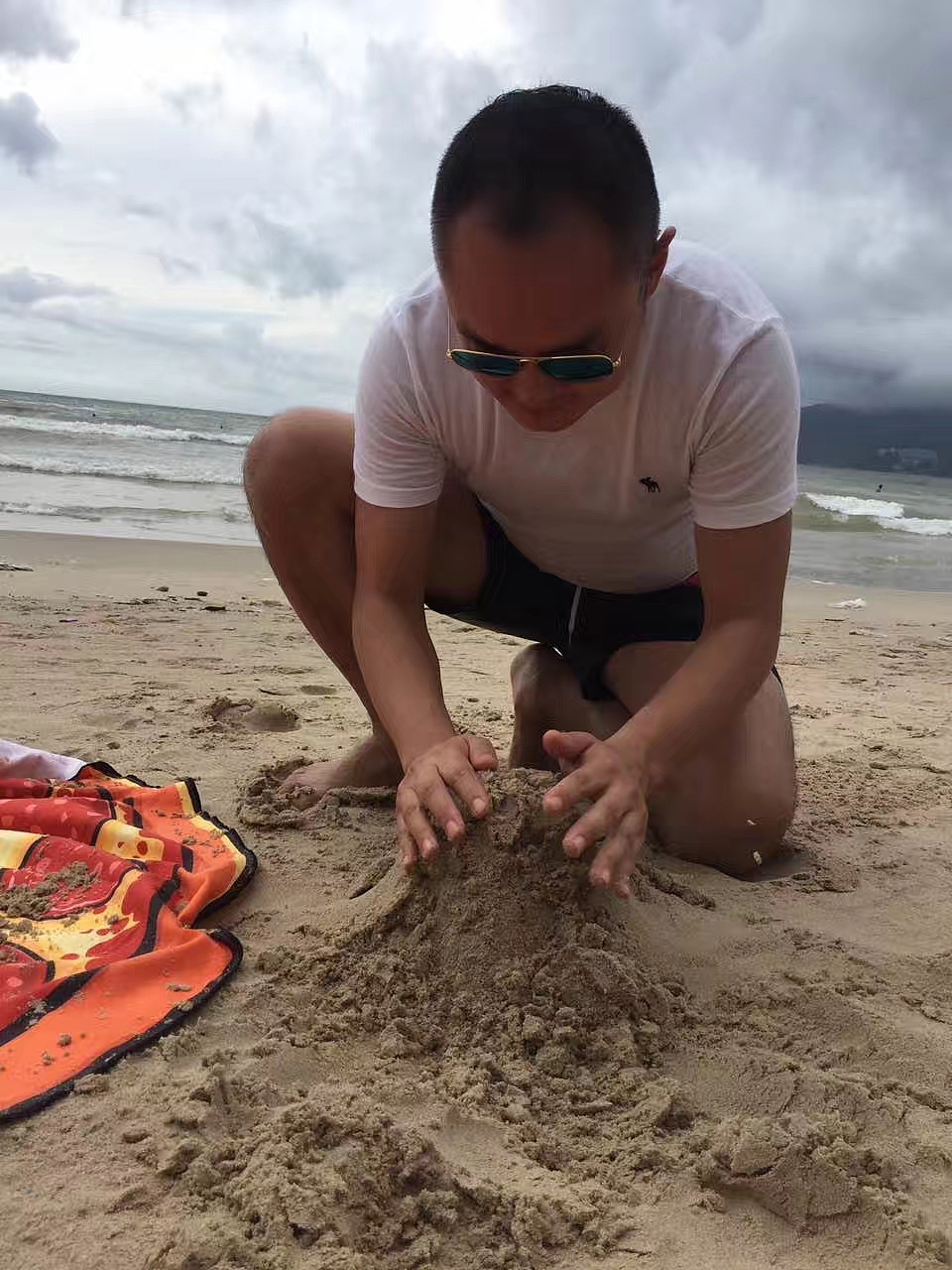 怪兽来袭（图ZOTM1MTUwNTY=） - 其他平面 - 站酷设计师骁馬哥原创素材 - 站酷ZCOOL