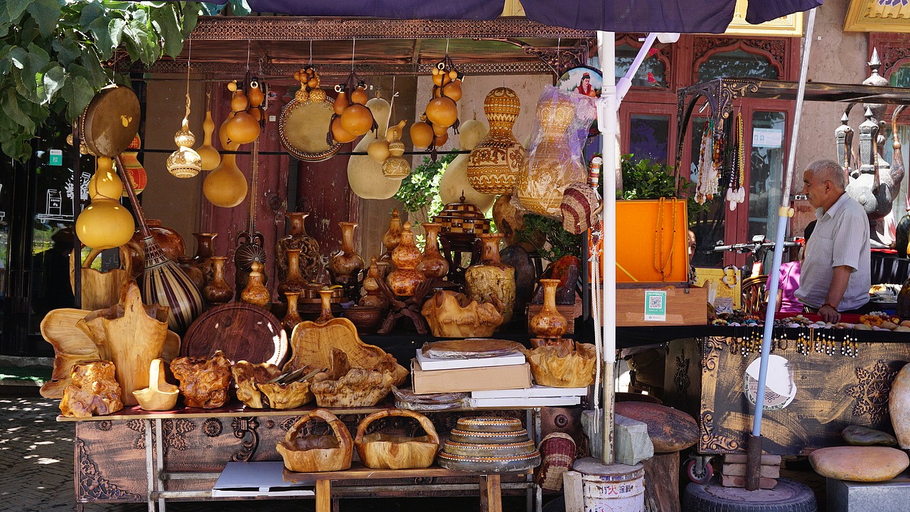 何不到新疆喀什的街头逛一逛,感受那异域风情