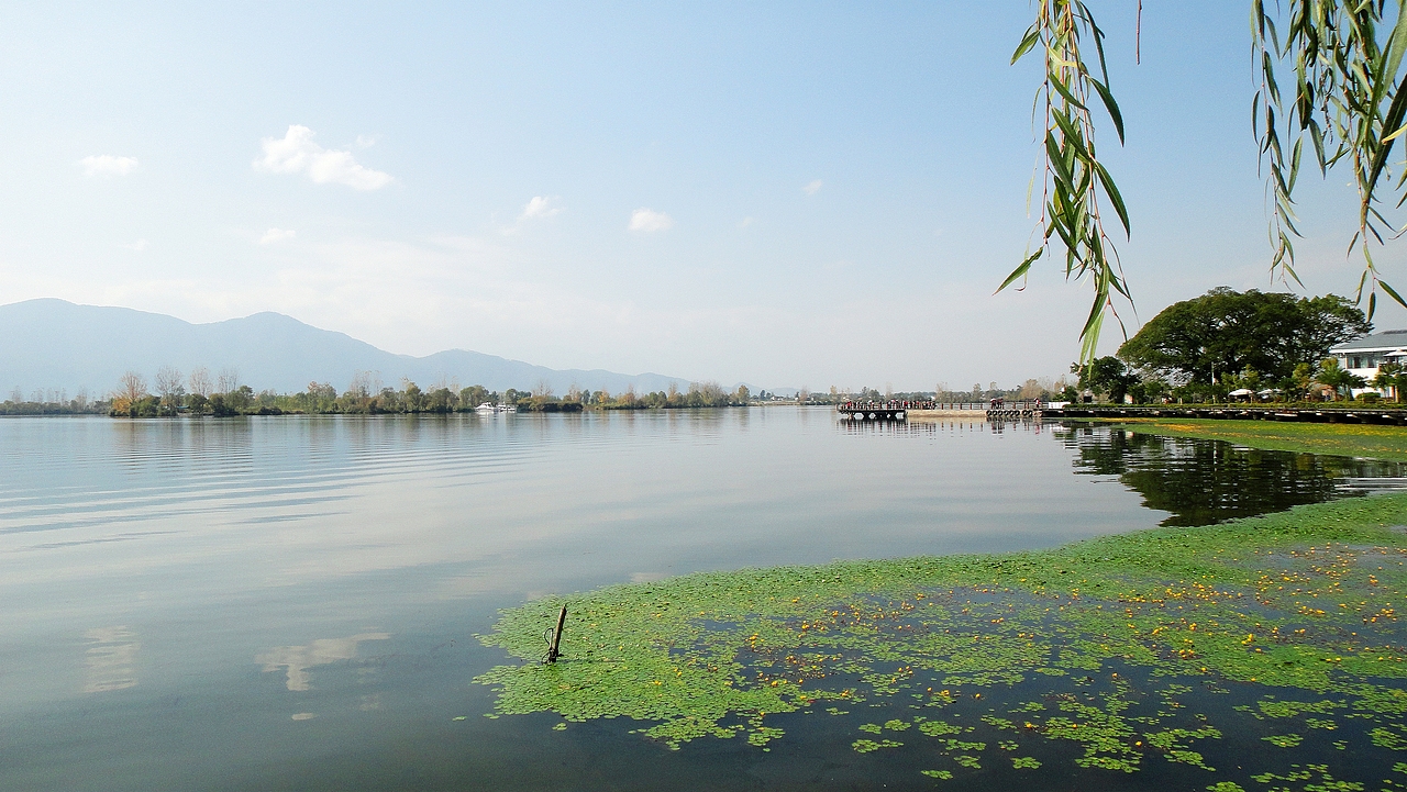 西昌邛海风光
