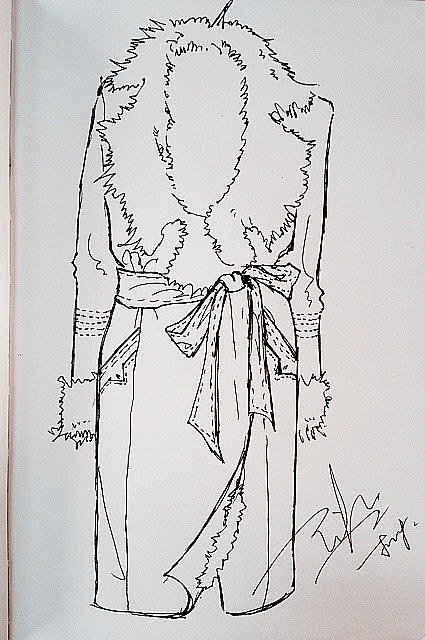 晒本子,画衣服啦