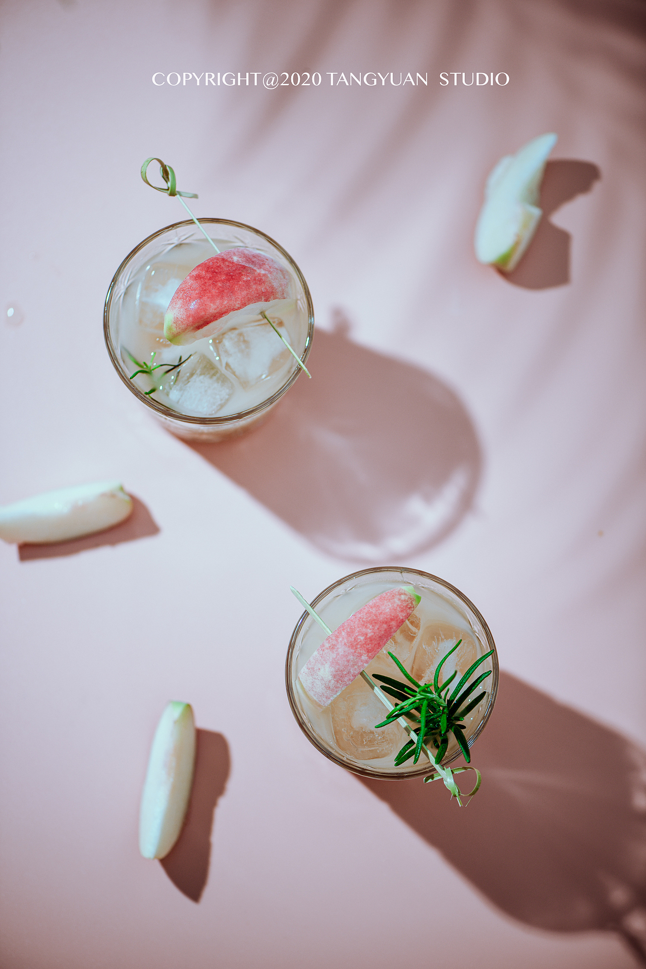 粉色桃子果汁（图ZMjIwOTU1MzQ4） - 产品摄影 - 站酷设计师汤圆lux原创素材 - 站酷ZCOOL