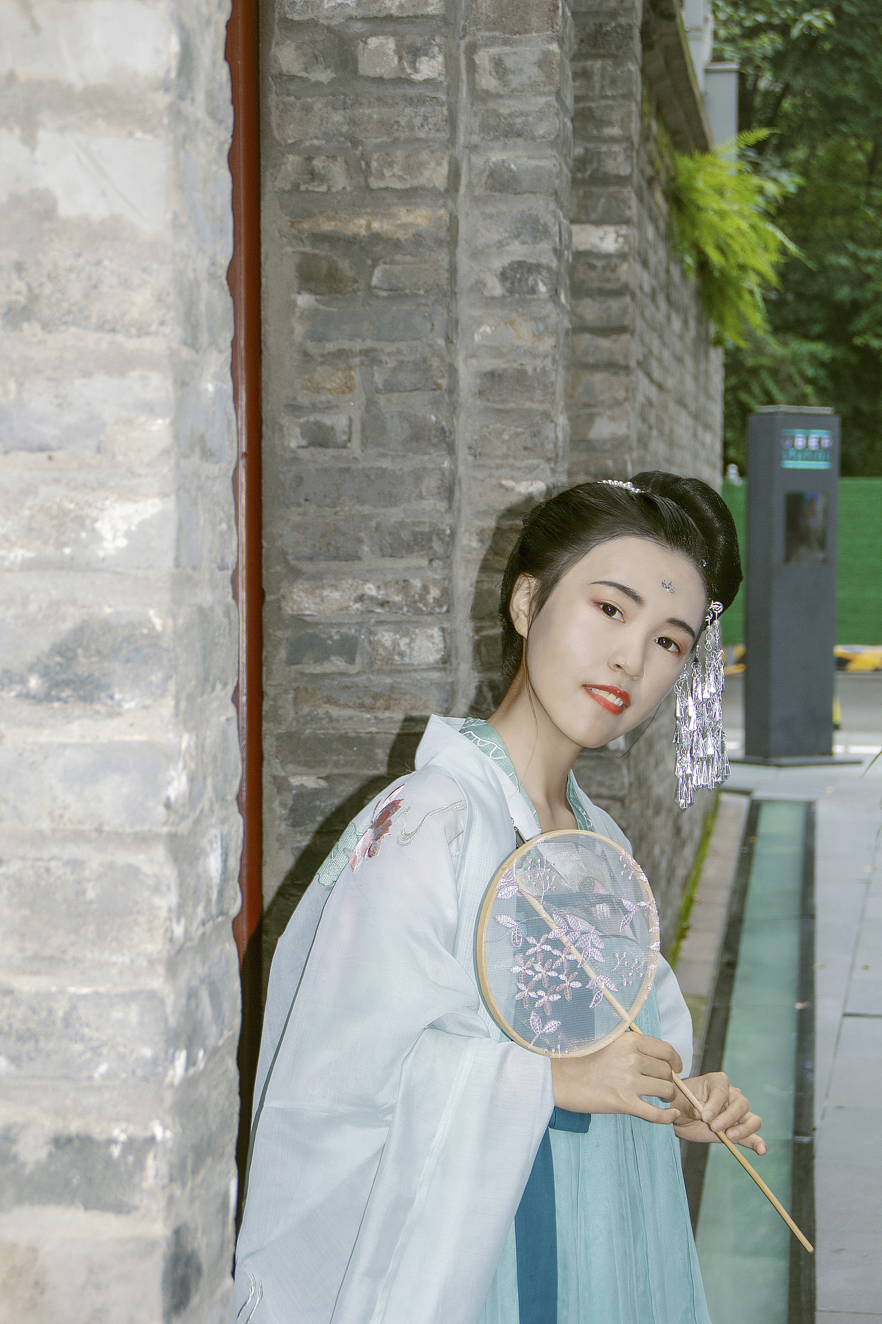 【温婉典雅的女子】路过成都市留下的美好回忆（图ZMjEzOTYwNTYw） - 人像摄影 - 站酷设计师初酒酿橙子原创素材 - 站酷ZCOOL