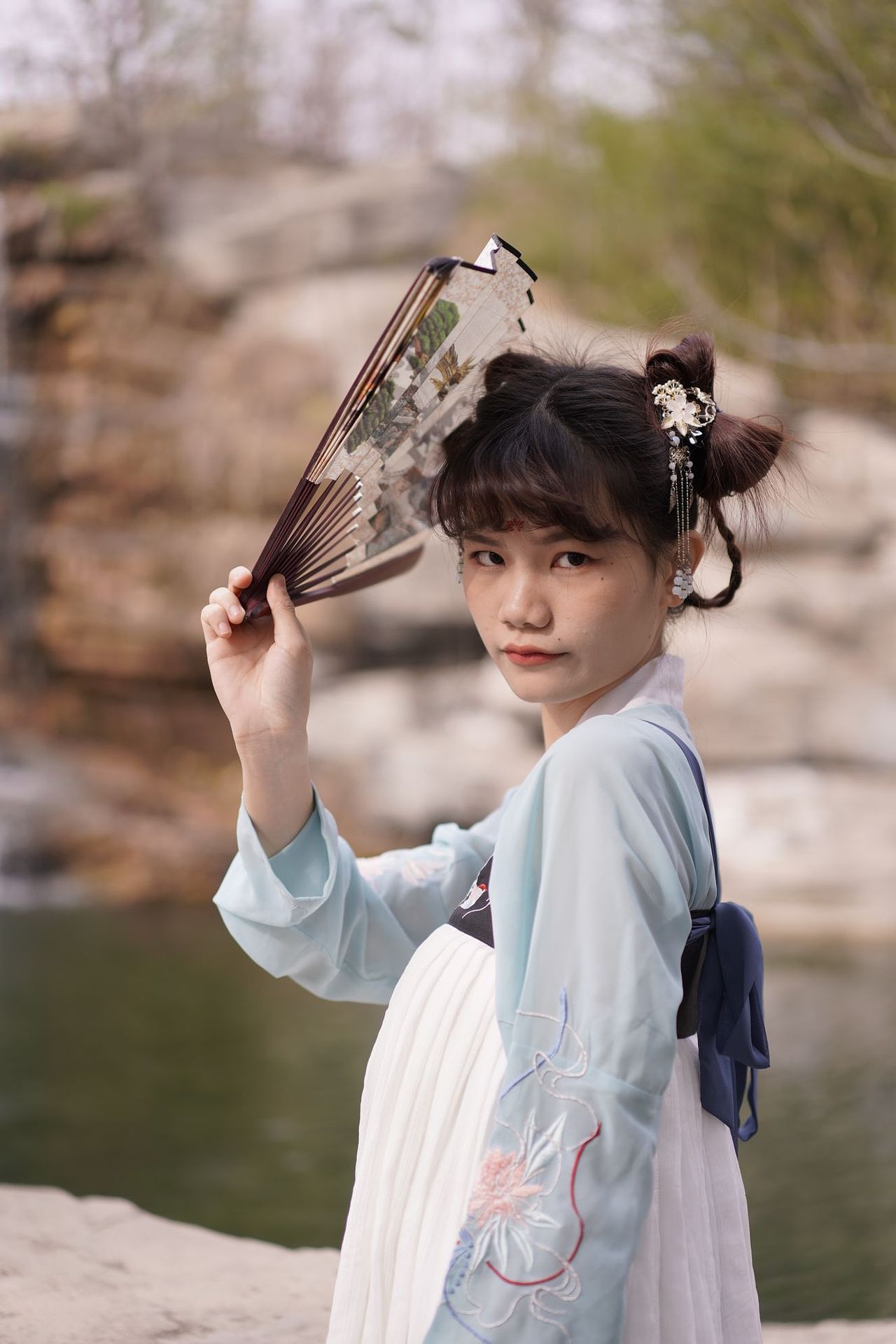 汉服人像(未修)