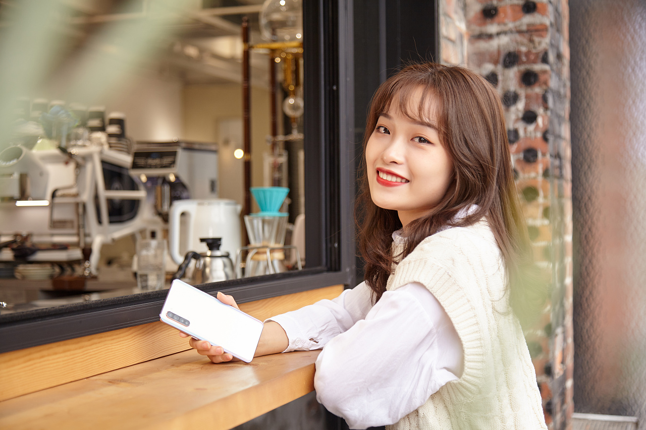 opporeno3元气版模特展示