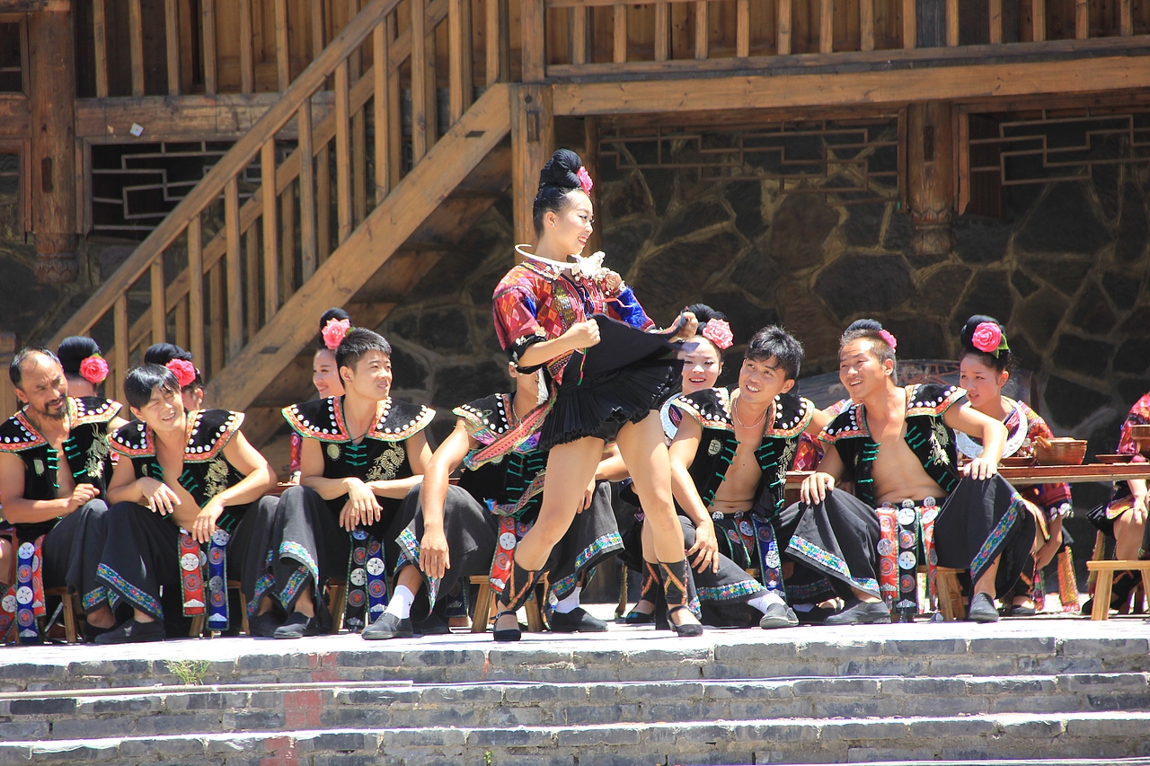 贵州黔东南西江千户苗寨（图ZMTA4Mjk1MDA=） - 首饰设计 - 站酷设计师尚圣原创工作室原创素材 - 站酷ZCOOL