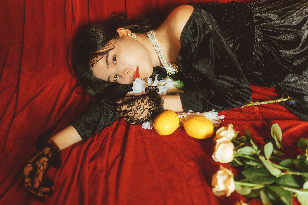 红与黑（图ZMjA5MzEwNTU2） - 人像摄影 - 站酷设计师仲夏wind原创素材 - 站酷ZCOOL