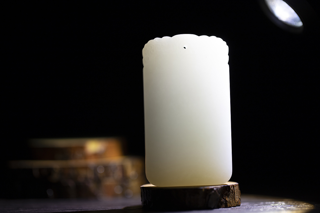 和田玉 - 玉牌（图ZMTM1ODI2Nzk2） - 产品摄影 - 站酷设计师完美创意视觉传媒原创素材 - 站酷ZCOOL