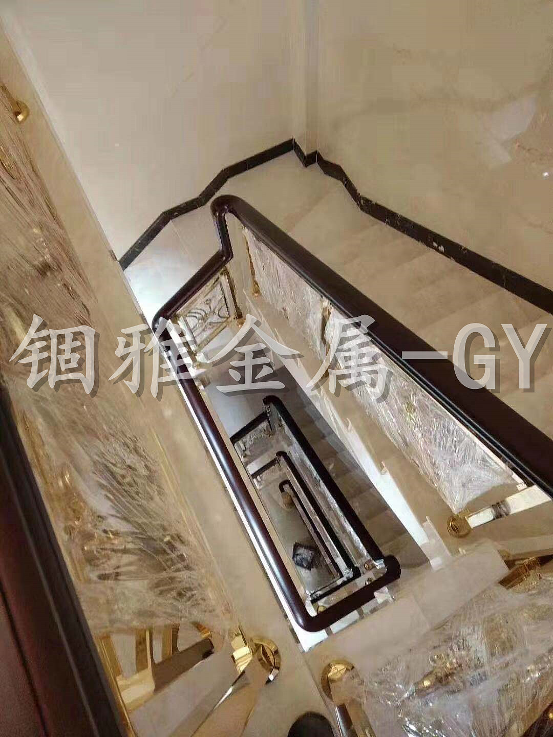 镜面K金香槟金别墅装饰楼梯铝艺黄铜雕刻护栏屏风锢雅