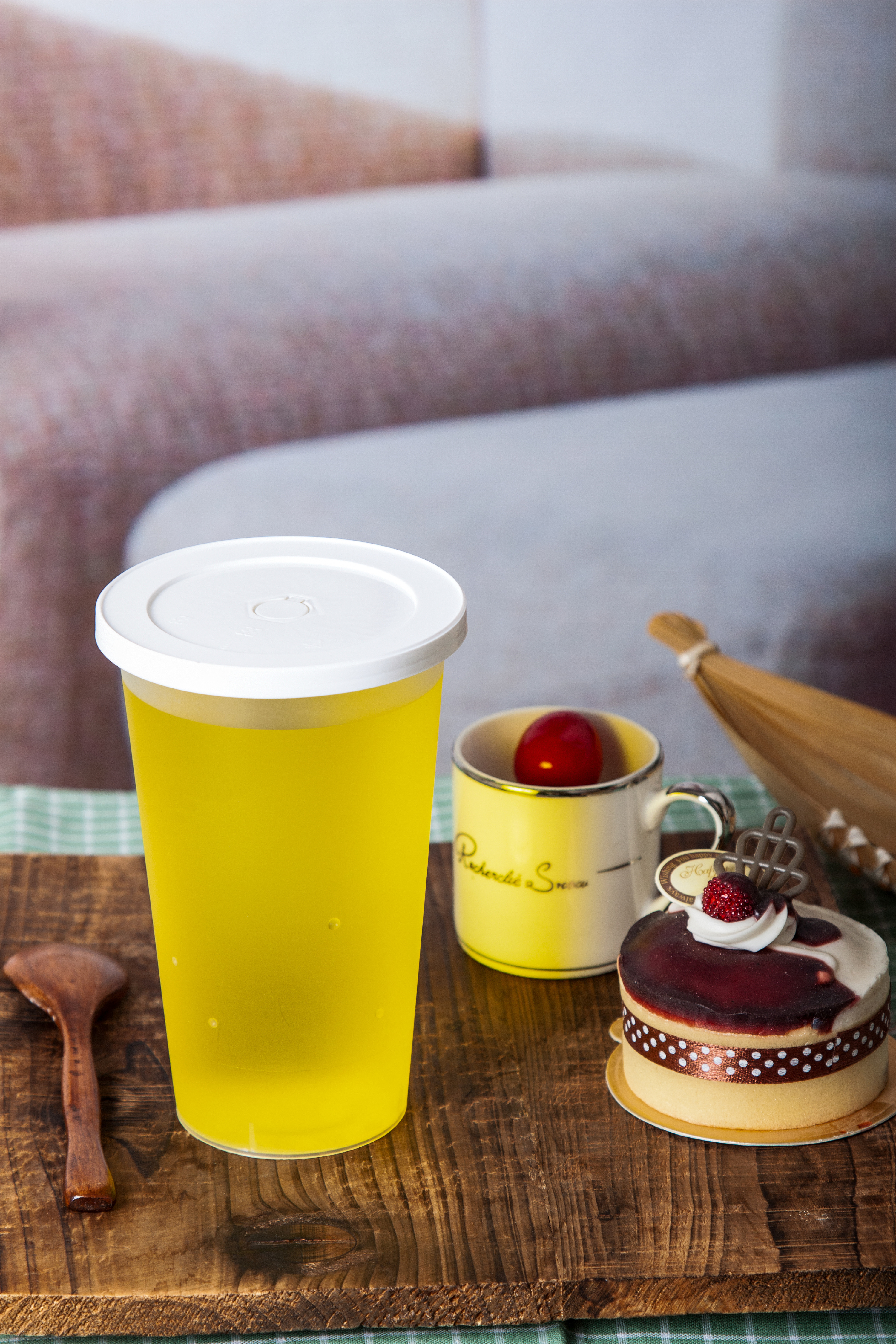 水果茶杯饮料杯网红奶茶杯防漏杯时尚杯子样机杯