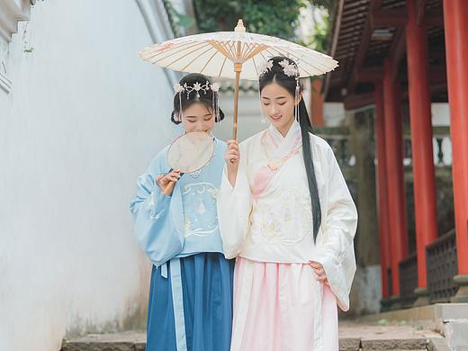 两小无猜不知愁